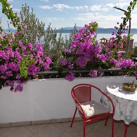 Blue Lägenhet Igrane